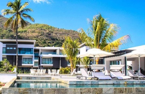 Grande Riviere Noire Apartamento | Immerse in Luxury & enjoy the **Spectacular Sunsets @ REDUCED pricing options**
