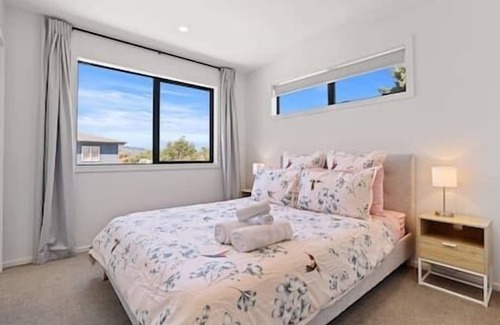 Linwood Apartamento | Immerse Yourself in Contemporary Retreat in CBD U2, Immerse Yourself in Contemporary Retreat in CBD