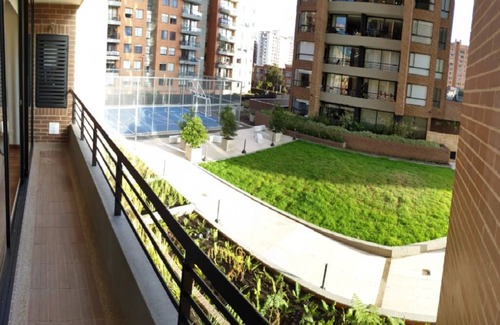Caminos de San Lorenzo Apartamento | Nice & Cozy apartament for 3 People + Garage