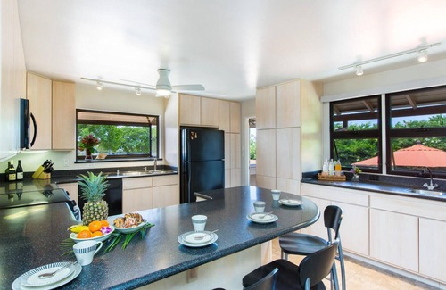 Waialae Iki Ridge Casa | * 10% de descuento en estancias de verano * Hale Poola - Retiro privado de 5 habitaciones en una isla