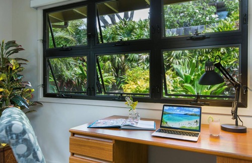 Waialae Iki Ridge Casa | * 10% de descuento en estancias de verano * Hale Poola - Retiro privado de 5 habitaciones en una isla