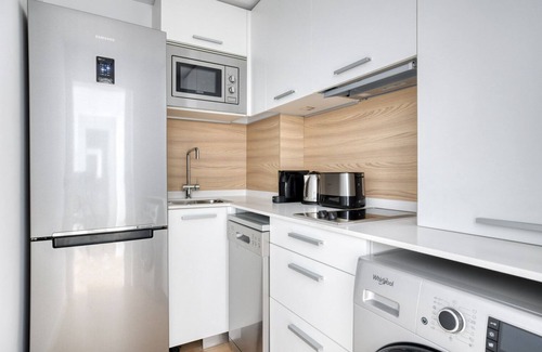 El Viso Apartamento | Immpecable Chamartín 1BR w/terrace, by Blueground
