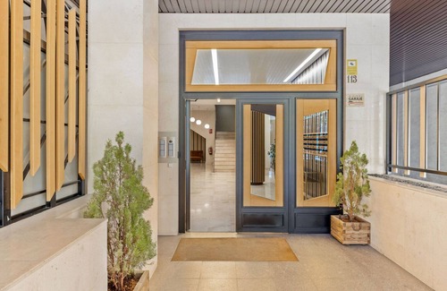 El Viso Apartamento | Immpecable Chamartín 1BR w/terrace, by Blueground