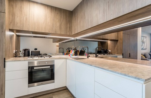 Fortitude Valley Apartamento | Impeccable 2-Bed with Pool & Outdoor Dining