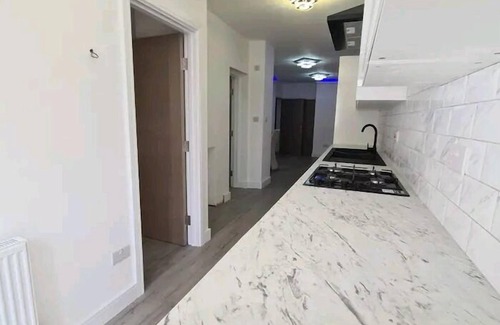 Hendon Apartamento | Impeccable 2-Bed Apartment in London