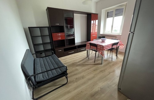 Villapizzone Casa | Impeccable 2-bed House in Milano up to 4 People