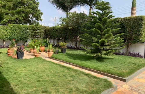 Nungua Casa | Impeccable 2-bed House With Hot-tub -wi-fi