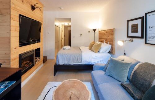 Blackcomb Apartamento | Impeccable Glacier Lodge Hotel Room w Pool+Hot Tub