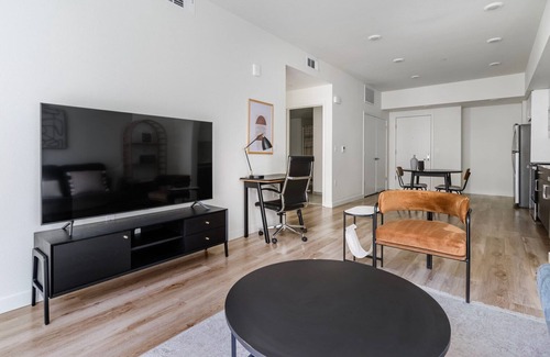 Hayward Apartamento | Impeccable Hayward 1BR w/ Pool, Grills, Parking & Gym, by Blueground