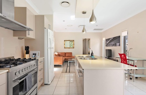 Taringa Casa | Impecable apartamento moderno de 1 habitación ~ Taringa