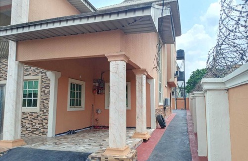 Benin City Casa | Impeccable , modern House in Benin City, Nigeria