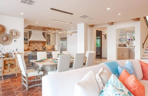 Palmilla Villa | Impeccably Remodeled Luxury Villa, just Steps from the Beach in Villas del Mar