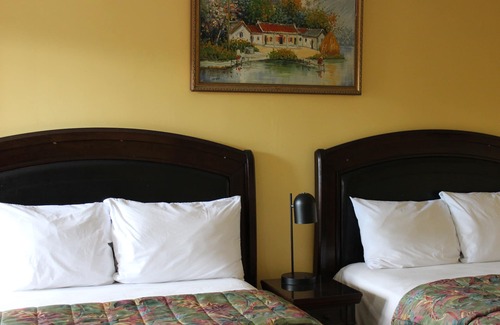 Gananoque Hotel | IMPERIAL INN 1000 islands