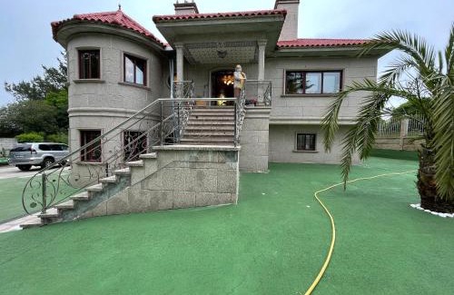 Carral Casa | Impresionante casa con parcela en la naturaleza