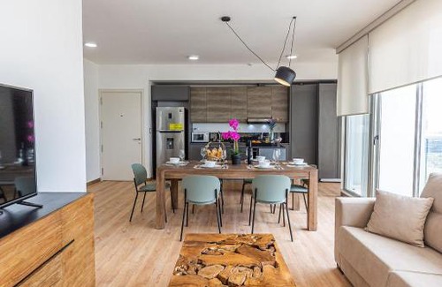 Marbella Apartamento | Impressive City View Apartment Marbella - PH Quartier Marbella