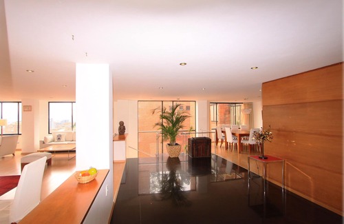 El Palomar Apartamento | IMPRESIONANTE ATICO AMUEBLADO CON INCREÍBLES VISTAS EN ROSALES-BOGOTA.