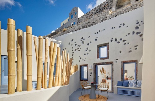 Pyrgos Villa | Impressive Santorini Apartment | 1 Bedroom Suite | Apartment Moe | Furnished Sun Terrace with Amazing Sea Views | Outdoor Private Heated Jacuzzi | Kastelli, Pyrgos Kallistis