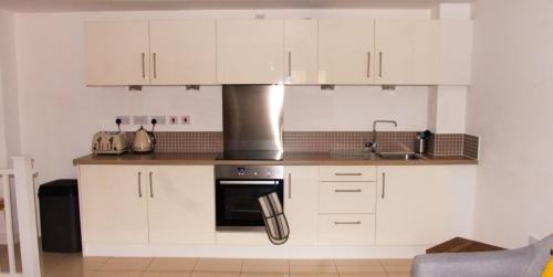 Leeds Casa | Impressive Urban Townhouse - Leeds City Centre