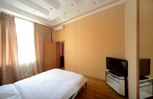 Shevchenkivs'kyi District Apartamento | 🌏💛💙🇺🇦 in Київ