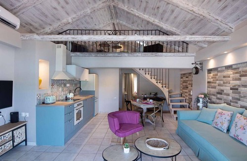 Vlicho Apartamento | In a great location just outside Nidri town, enjoy the waterfront of Vlicho Bay and the fabulous sea