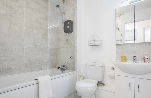 Watford Cabaña | 2 bedroom accommodation in Watford