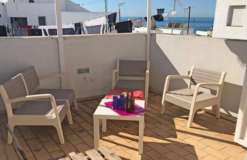 Conil de la Frontera City Center Cabaña | Atractivo duplex, con azotea, muy agradable y moderno. 2-4 pax.