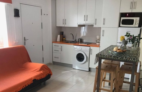 Conil de la Frontera City Center Cabaña | Atractivo duplex, con azotea, muy agradable y moderno. 2-4 pax.