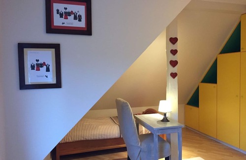 Saverne Casa | En Alsacia con Annie! Habitacion lado jardin
