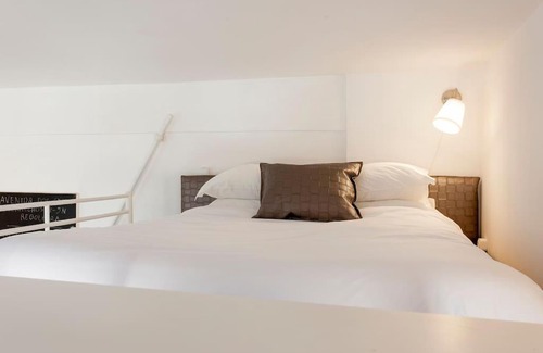 Reboleira Apartamento | In Bed with Lisbon 5N