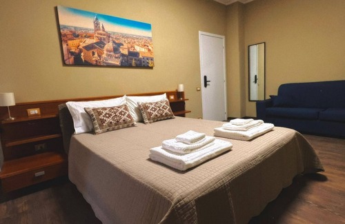 Stazione Cama Y Desayuno | In Bergamo near Città Alta near the historic center