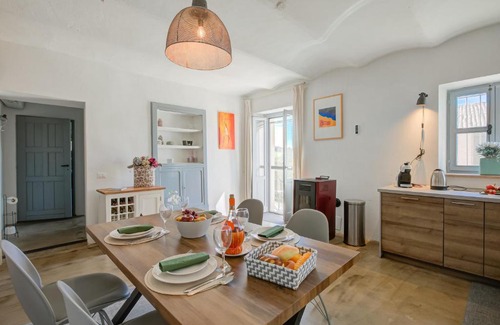 Clavesana Apartamento | In Bocca Al Lupo with Shared Pool