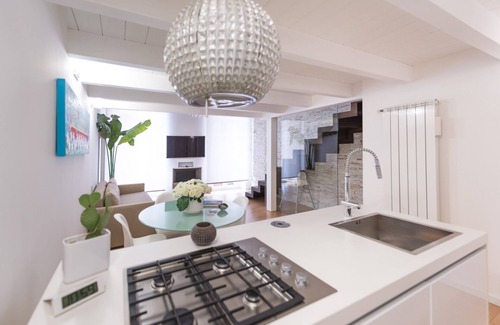 Cagliari Apartamento | En Cagliari hay un espacio luminoso, donde te sentirás como en casa