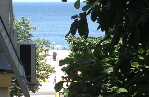 Leme Apartamento | En Copacabana, amplio y espacioso salón 2 dormitorios, con vista a la playa desde 3 ventanas.