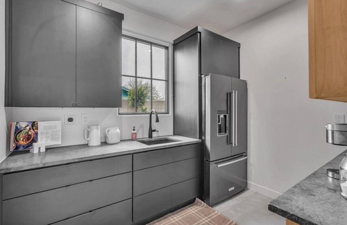 Gilbert Casa | IN DT Gilbert - 4500 Sqft Luxury Estate w/ Casita