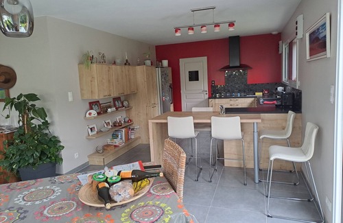Fouesnant Casa | En Fouesnant reciente casa espaciosa y tranquila con jardín a 2 km del mar
