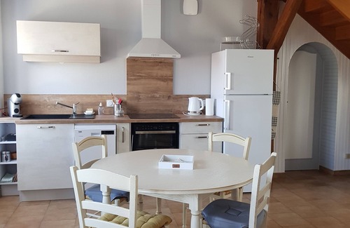 Moncontour Casa | In the countryside for Prof et Voyageur