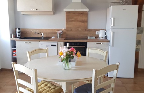 Moncontour Casa | In the countryside for Prof et Voyageur
