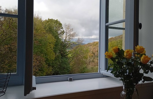 Larochemillay Apartamento | In het hart van natuurpark de Morvan, In onze compleet gerenoveerde Oude School