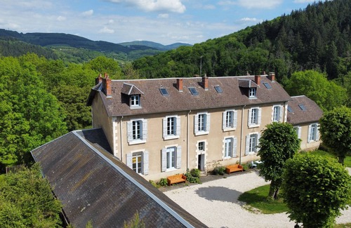 Larochemillay Apartamento | In het hart van natuurpark de Morvan, In onze compleet gerenoveerde Oude School
