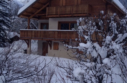 Monetier-les-Bains Chalet De Esquí | EN CHALET INDIVIDUAL AL PIE DEL PISO DE 4 A 6 PERSONAS