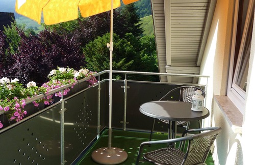 Untermunstertal Apartamento | En Münsteral: Apartamento 4 * amueblado de alta calidad de 64 m² para 2 personas.