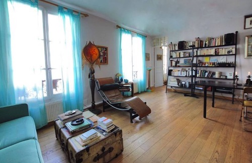 Montmartre Apartamento | In Montmartre, lovely 2 rooms in a charming parisien flat. No instant booking