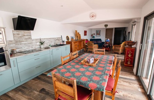 Saintes-Maries-de-la-Mer Casa | In Saintes-Maries-de-la-Mer, two air-conditioned, typically Camargue houses, swimming pool...