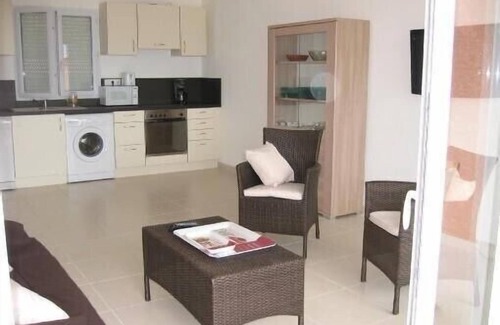 Propriano Villa | En pequeña de turismo de Villa en residencia con piscina