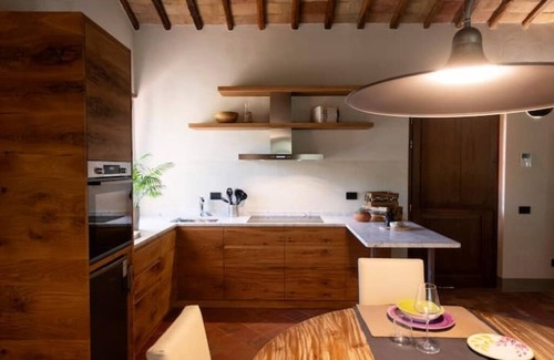 Corbara Apartamento | In the charming Umbrian countryside near Orvieto, villa with pool and waterfall.