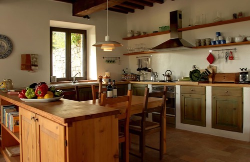 Radda in Chianti Casa | En el corazón de Chianti: vista sobre el valle, relajación y arte, vino y sol.