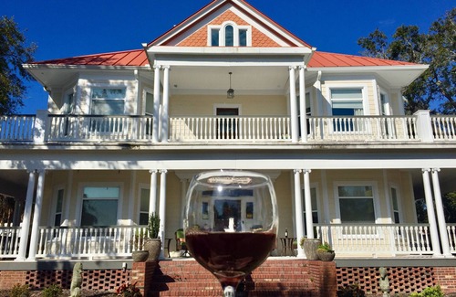 Historic Downtown Apalachicola Casa | Ebony Rouge Suite en la majestuosa joya de Apalachicola
