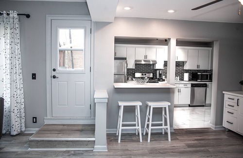 St. Charles Apartamento | In the heart of downtown St Charles, IL