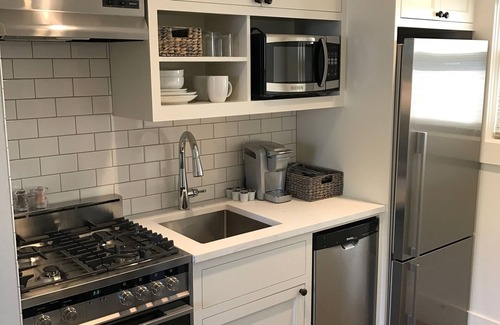 Carlton Casa | Downtown Carlton Luxury Cottage for Two 🍷