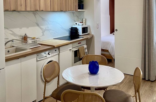 Mazarin Quarter Apartamento | In the heart of the historic center, Quiet, Comfortable and Air-conditioned (2 Bedrooms)